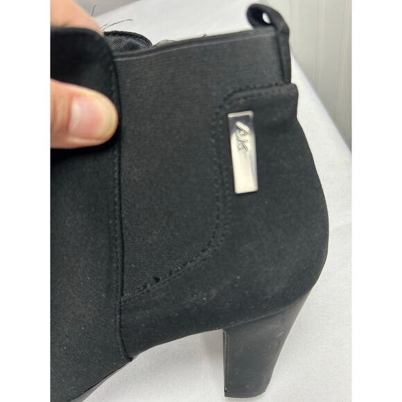 Anne Klein Black Chelsea Ankle Boots black suede stretchy ankle size 10 - Picture 5 of 7